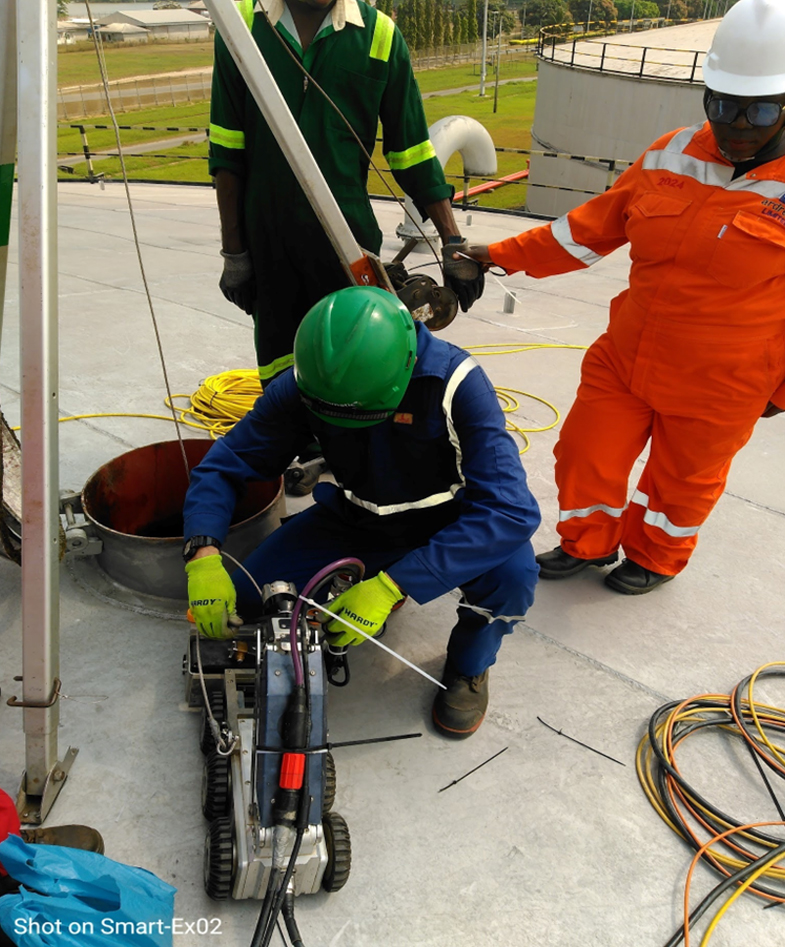 Online external tank inspection