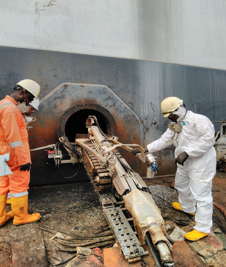 Zero man-entry robotic cleaning & crude recovery